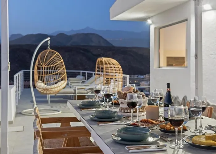 Serena Find Luxury & Serenity In Tenerife 팔름-마르